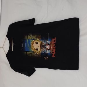Black caption marvel shirt